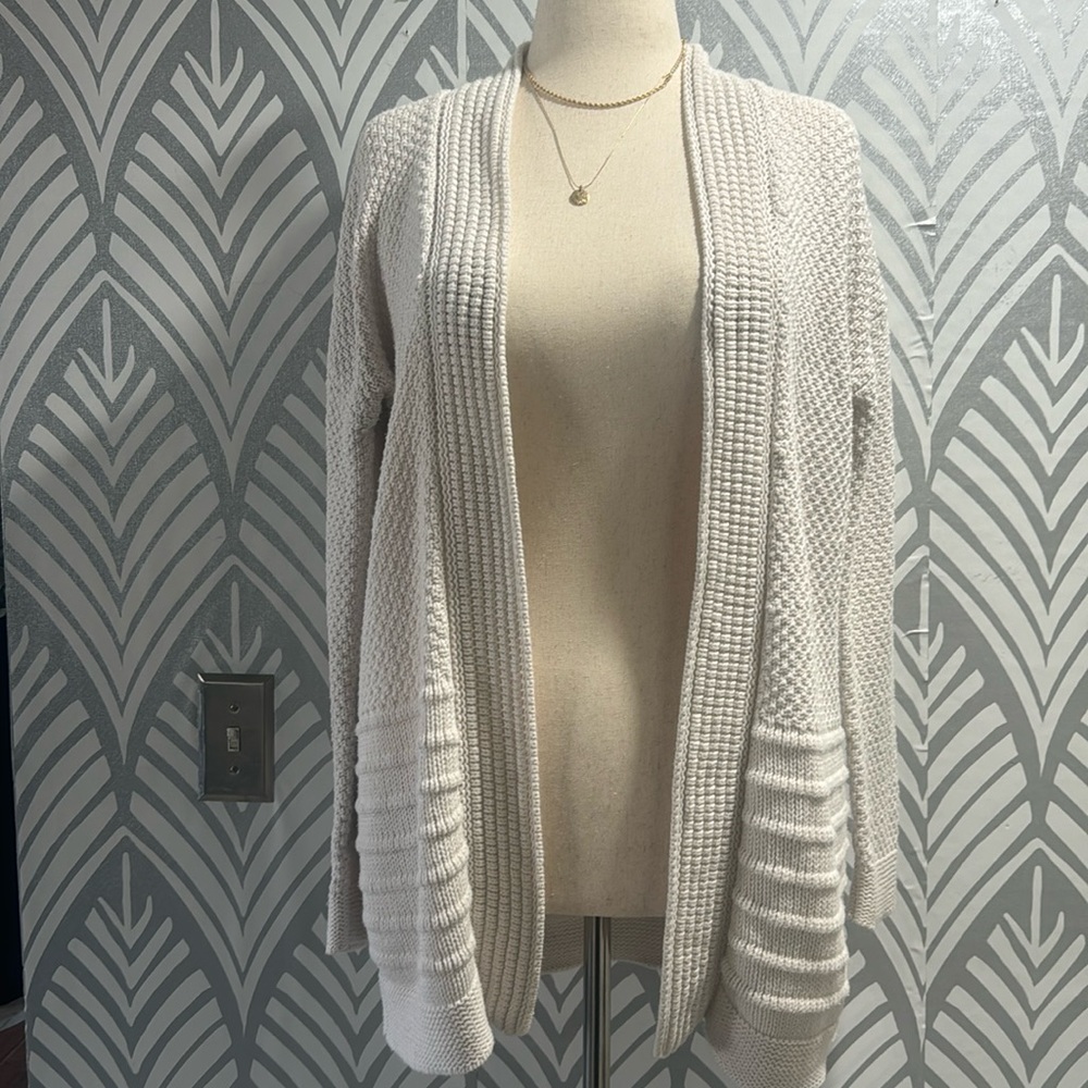 Old Navy Cream Women's Cardigan Sweater